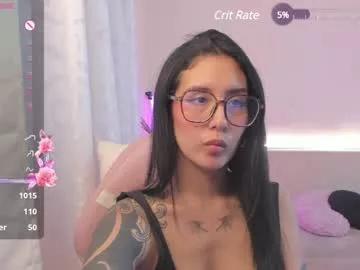Girls: discover live performances with matured cam models, from teasing to fixations, in a variety of stunning live sex cams.