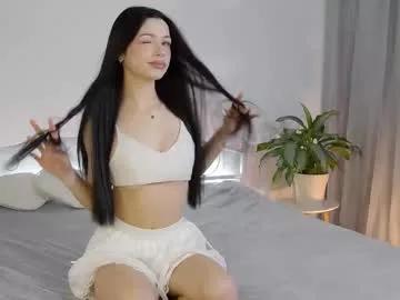 Girls: discover live performances with matured cam models, from teasing to fixations, in a variety of stunning live sex cams.