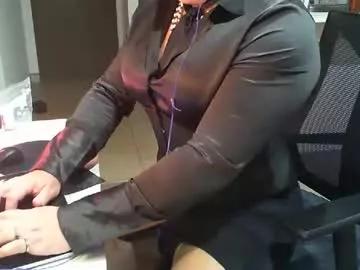 Girls: discover live performances with matured cam models, from teasing to fixations, in a variety of stunning live sex cams.