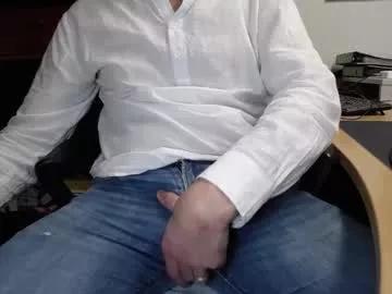 duderuhornyx from Chaturbate