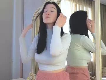 Girls: discover live performances with matured cam models, from teasing to fixations, in a variety of stunning live sex cams.