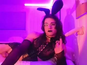 edengoldapel from Chaturbate