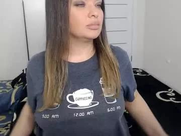 Girls: discover live performances with matured cam models, from teasing to fixations, in a variety of stunning live sex cams.