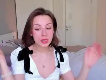 Girls: discover live performances with matured cam models, from teasing to fixations, in a variety of stunning live sex cams.