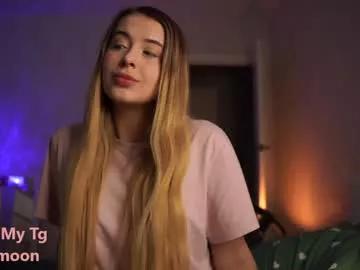 Girls: discover live performances with matured cam models, from teasing to fixations, in a variety of stunning live sex cams.