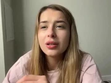 Girls: discover live performances with matured cam models, from teasing to fixations, in a variety of stunning live sex cams.