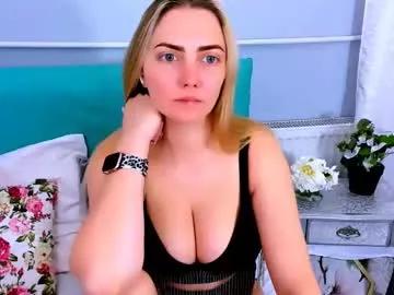 Girls: discover live performances with matured cam models, from teasing to fixations, in a variety of stunning live sex cams.