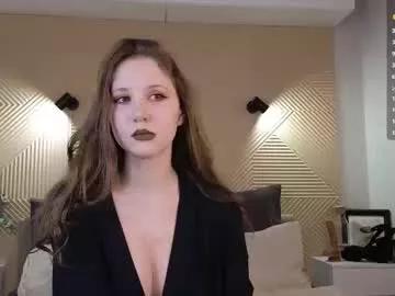 Girls: discover live performances with matured cam models, from teasing to fixations, in a variety of stunning live sex cams.