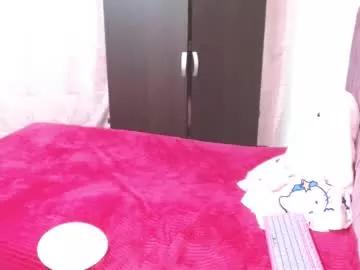ella_2sweet from Chaturbate