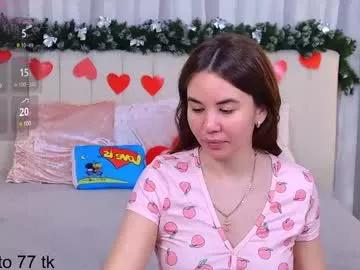 Girls: discover live performances with matured cam models, from teasing to fixations, in a variety of stunning live sex cams.