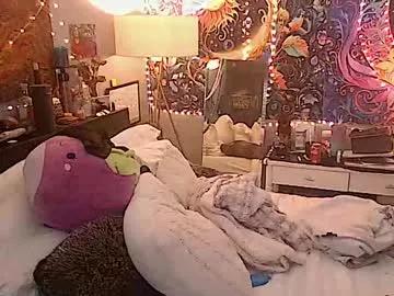 elleekaypetite from Chaturbate