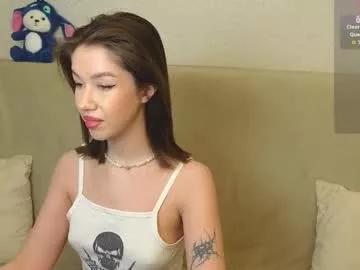 ellie_miller_ from Chaturbate