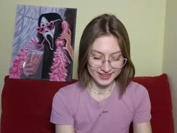 Girls: discover live performances with matured cam models, from teasing to fixations, in a variety of stunning live sex cams.