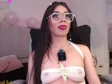 emerald_gh on Chaturbate