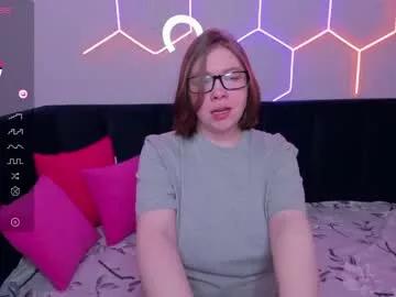 Girls: discover live performances with matured cam models, from teasing to fixations, in a variety of stunning live sex cams.