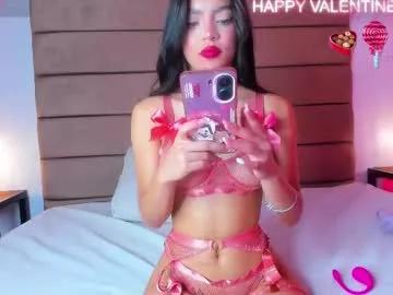 Girls: discover live performances with matured cam models, from teasing to fixations, in a variety of stunning live sex cams.