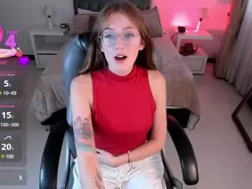 Girls: discover live performances with matured cam models, from teasing to fixations, in a variety of stunning live sex cams.