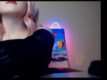 Girls: discover live performances with matured cam models, from teasing to fixations, in a variety of stunning live sex cams.
