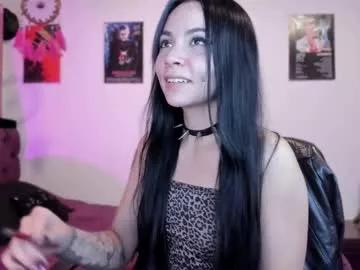 Girls: discover live performances with matured cam models, from teasing to fixations, in a variety of stunning live sex cams.