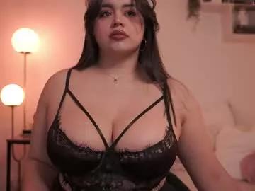 Girls: discover live performances with matured cam models, from teasing to fixations, in a variety of stunning live sex cams.