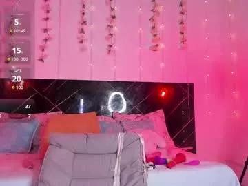 Girls: discover live performances with matured cam models, from teasing to fixations, in a variety of stunning live sex cams.