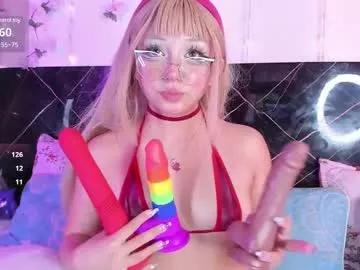 Girls: discover live performances with matured cam models, from teasing to fixations, in a variety of stunning live sex cams.