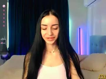 Girls: discover live performances with matured cam models, from teasing to fixations, in a variety of stunning live sex cams.