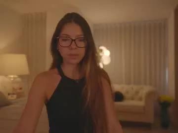 Girls: discover live performances with matured cam models, from teasing to fixations, in a variety of stunning live sex cams.
