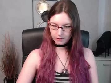Girls: discover live performances with matured cam models, from teasing to fixations, in a variety of stunning live sex cams.