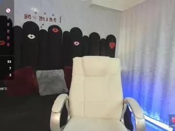 Girls: discover live performances with matured cam models, from teasing to fixations, in a variety of stunning live sex cams.