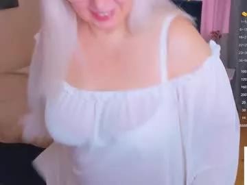 Girls: discover live performances with matured cam models, from teasing to fixations, in a variety of stunning live sex cams.