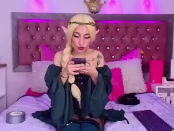 Girls: discover live performances with matured cam models, from teasing to fixations, in a variety of stunning live sex cams.