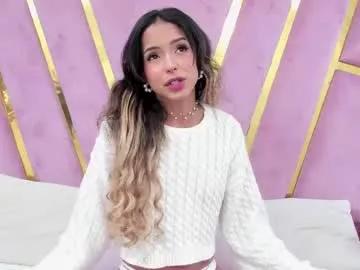 Girls: discover live performances with matured cam models, from teasing to fixations, in a variety of stunning live sex cams.
