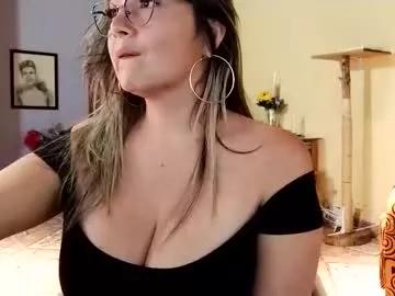 Girls: discover live performances with matured cam models, from teasing to fixations, in a variety of stunning live sex cams.