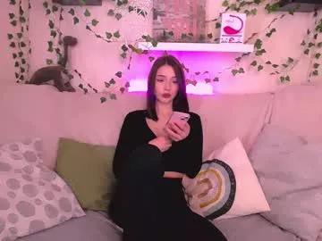 Girls: discover live performances with matured cam models, from teasing to fixations, in a variety of stunning live sex cams.