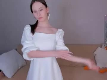 emmelieflorence from Chaturbate
