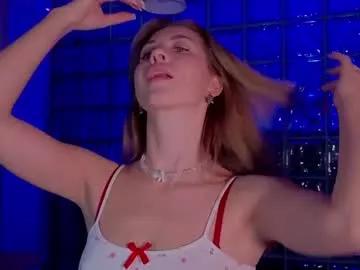 emmi_rosee from Chaturbate