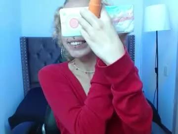 Girls: discover live performances with matured cam models, from teasing to fixations, in a variety of stunning live sex cams.