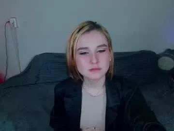 Girls: discover live performances with matured cam models, from teasing to fixations, in a variety of stunning live sex cams.