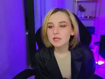 Girls: discover live performances with matured cam models, from teasing to fixations, in a variety of stunning live sex cams.
