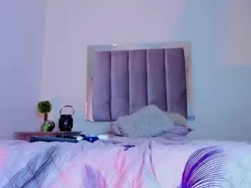 Girls: discover live performances with matured cam models, from teasing to fixations, in a variety of stunning live sex cams.