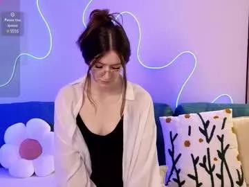Girls: discover live performances with matured cam models, from teasing to fixations, in a variety of stunning live sex cams.