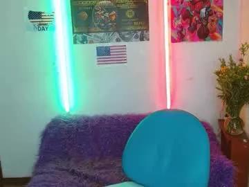 Girls: discover live performances with matured cam models, from teasing to fixations, in a variety of stunning live sex cams.
