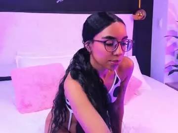 Girls: discover live performances with matured cam models, from teasing to fixations, in a variety of stunning live sex cams.