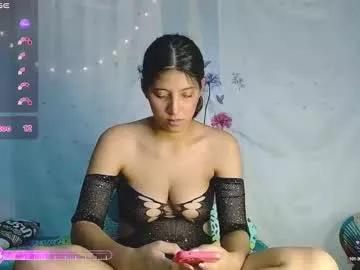 Girls: discover live performances with matured cam models, from teasing to fixations, in a variety of stunning live sex cams.