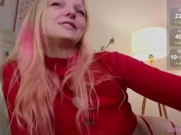 Girls: discover live performances with matured cam models, from teasing to fixations, in a variety of stunning live sex cams.