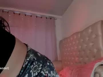 evelyn_evelyn from Chaturbate