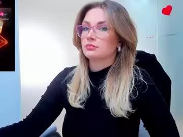 Girls: discover live performances with matured cam models, from teasing to fixations, in a variety of stunning live sex cams.