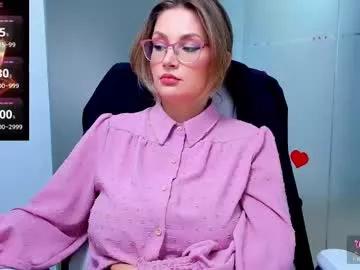Girls: discover live performances with matured cam models, from teasing to fixations, in a variety of stunning live sex cams.