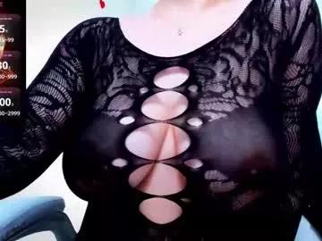 Girls: discover live performances with matured cam models, from teasing to fixations, in a variety of stunning live sex cams.